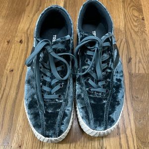 Lightly worn shoes